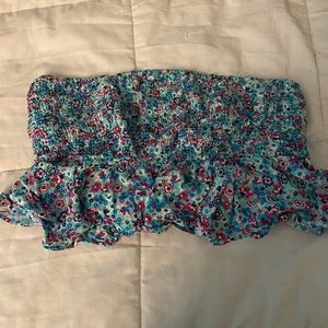 Crop top, for beach or to go out